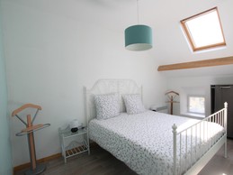 chambre : lit double