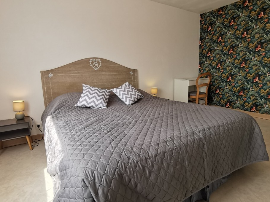Etage: chambre 1 avec lit 160