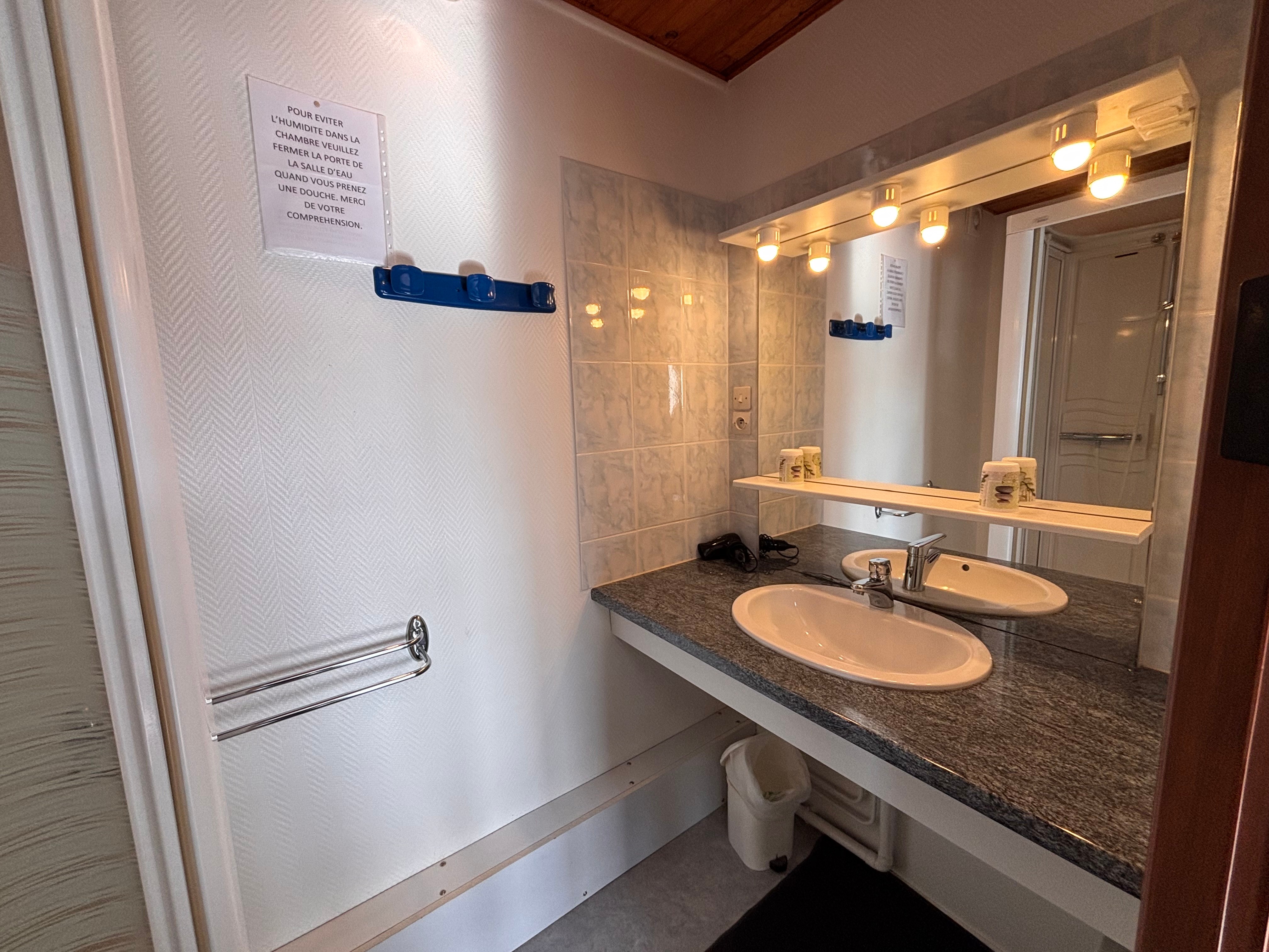 Shower room  - Villa Amonidée - Gérardmer