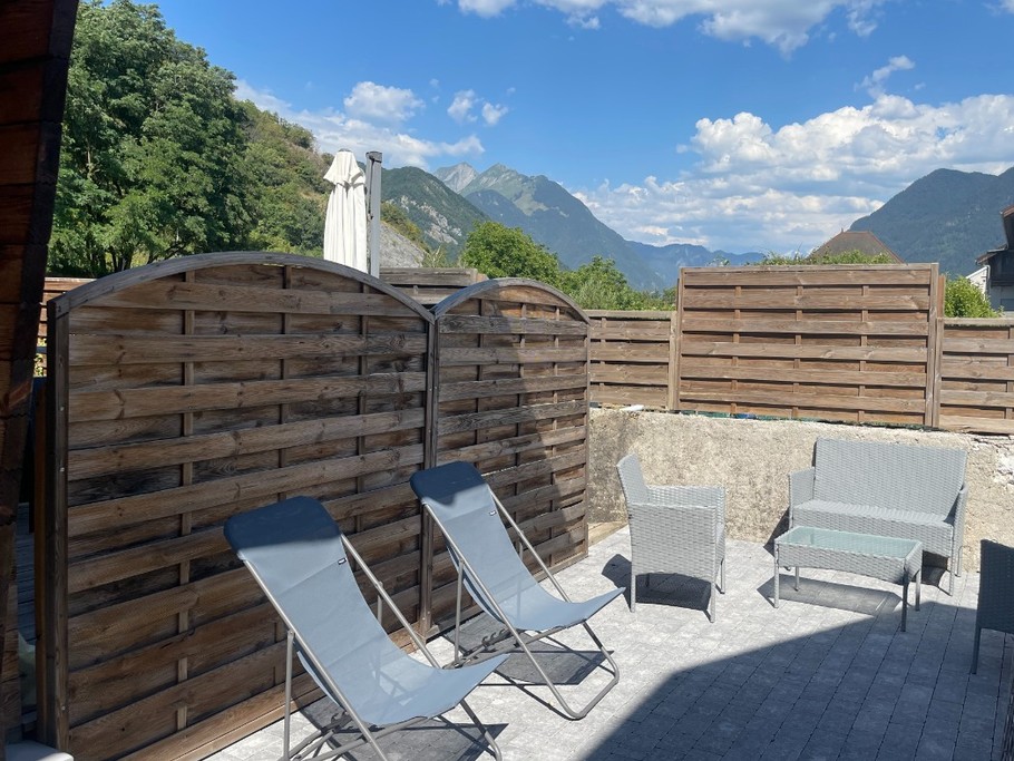 Coin repas extérieur