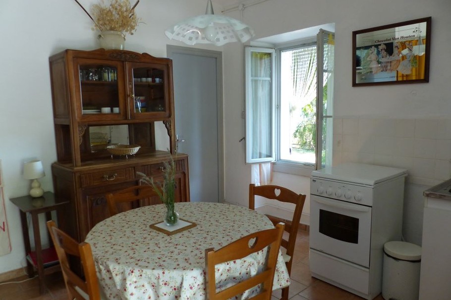 Salle à manger au rez-de-chaussée.