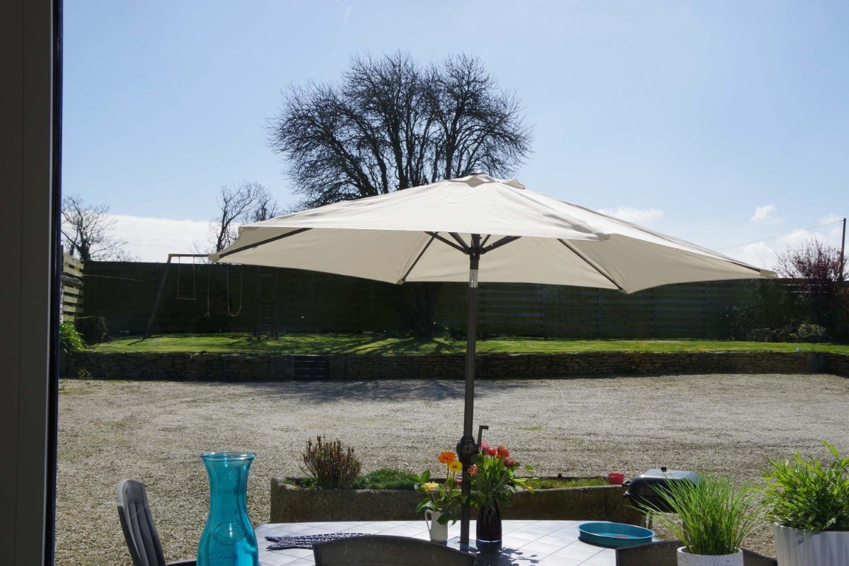Terrasse avec jardin extérieur commun au calme