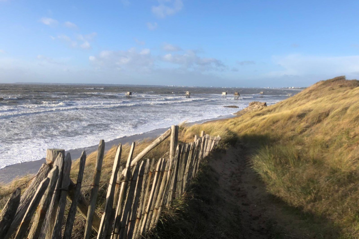Plage de Gohaud, pour les amoureux du surf...Accessible à pied de notre maison d’hôtes Juste par hasard