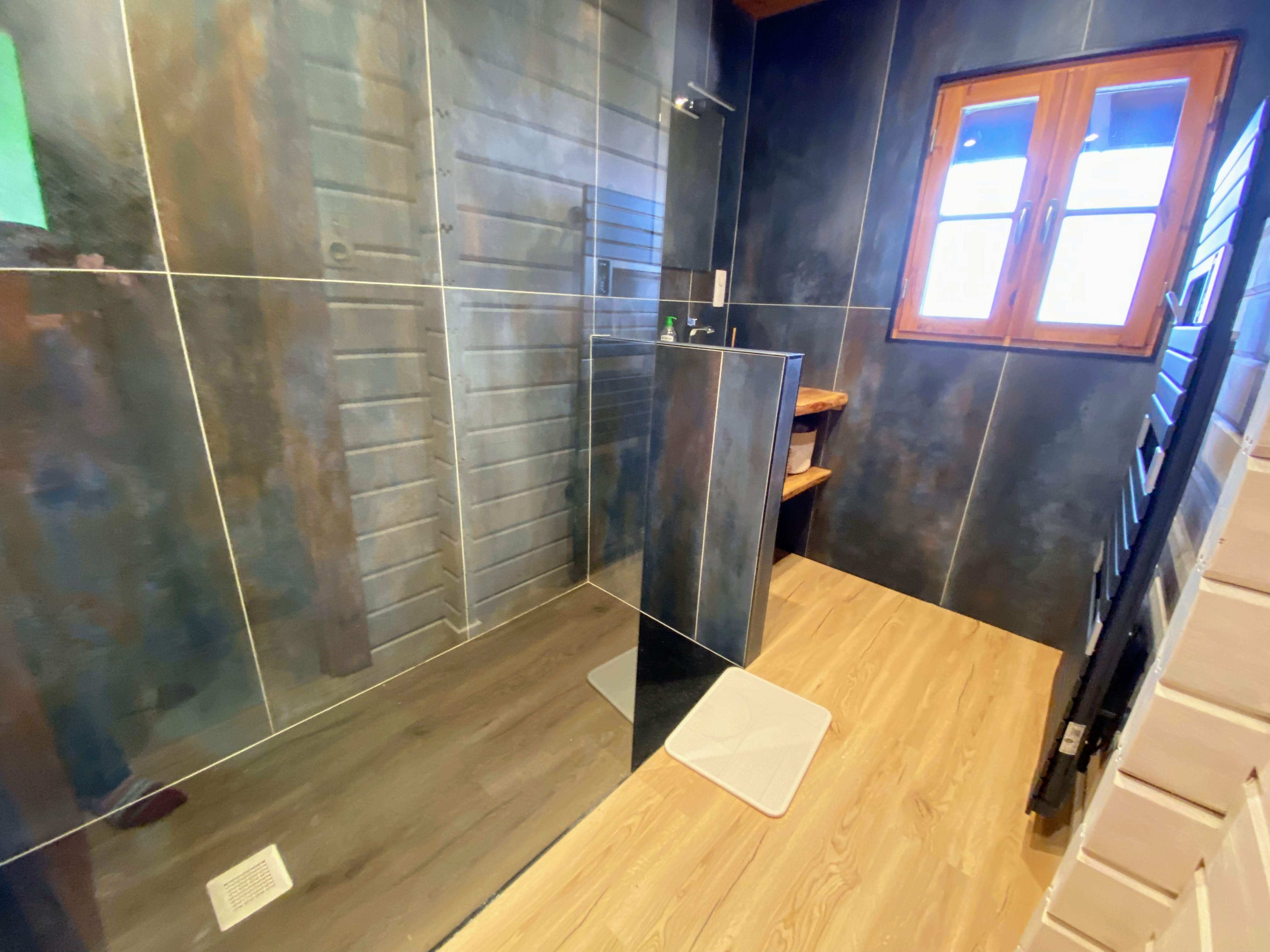 shower room, heated towel rail