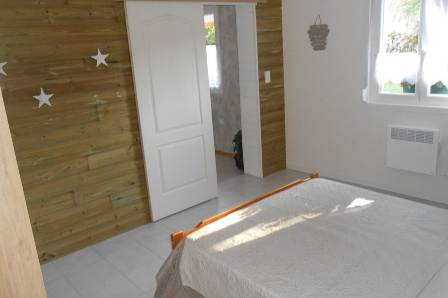 Gîte d'entre deux baies à Lépine - Chambre parentale