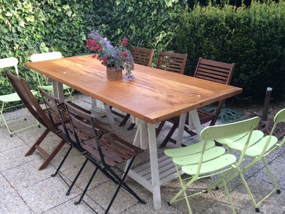 coin repas exterieur