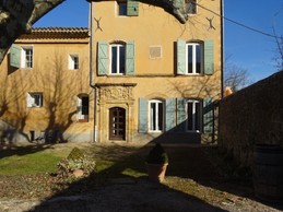 Meublé au 1er étage