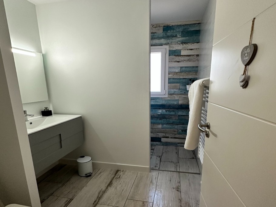 Salle d'eau à l'étage