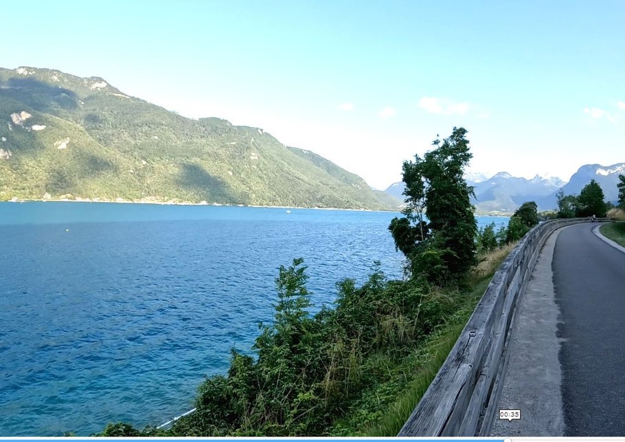 La piste cyclable vers Duingt