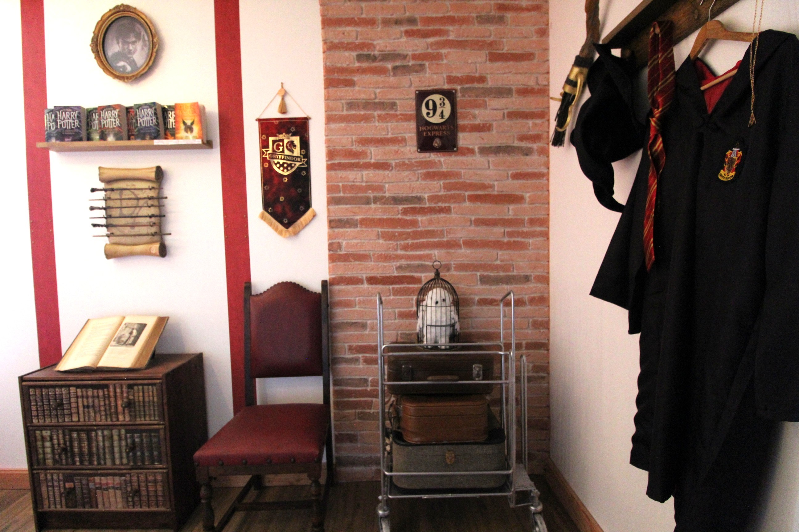 Chambre Rouge "Harry Potter" - Gîte de la gare d'Anould