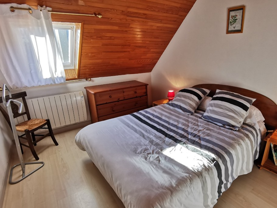 Chambre 2 à l'étage