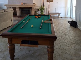 Piéce a vivre avec billard