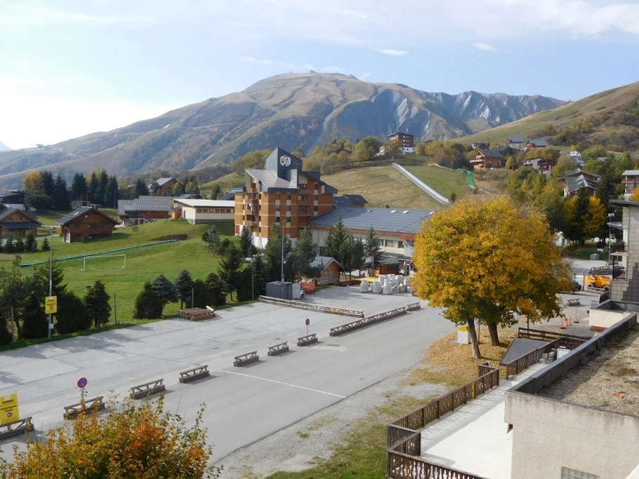 Vue depuis le Studio Les Aiguilles n°98 - La Toussuire - Domaine Skiable Les Sybelles - Maurienne - Savoie