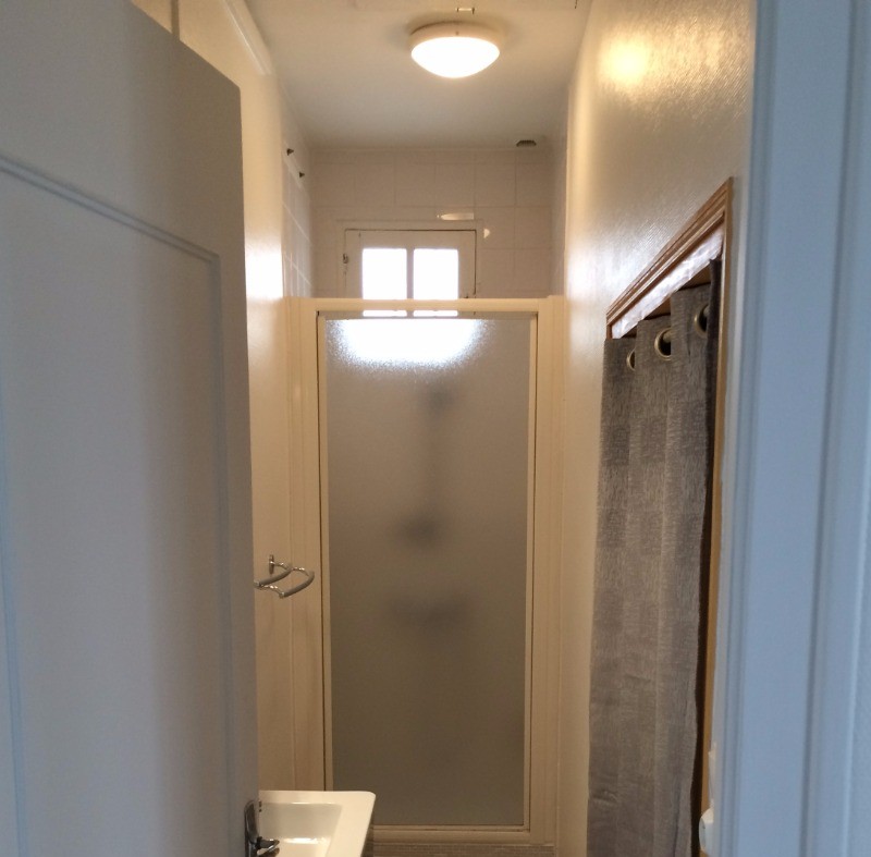 Salle de douche RDC