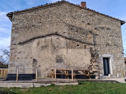 Façade côté terrasse - Gîte Ukhutula , Vollore-Montagne , Puy-de-Dôme , Auvergne