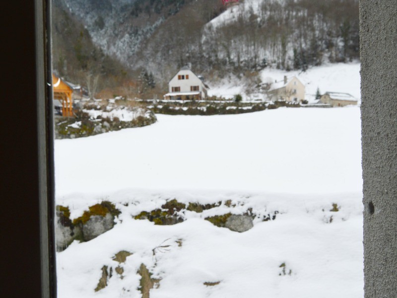 Et voilà la vue depuis la chambre! C'est un jour de neige!!!