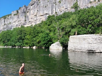 Baignade en rivière