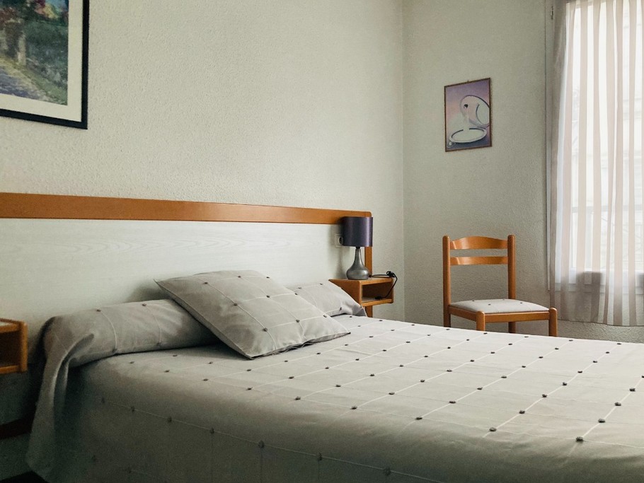 Chambre 2 - 1 lit double 140