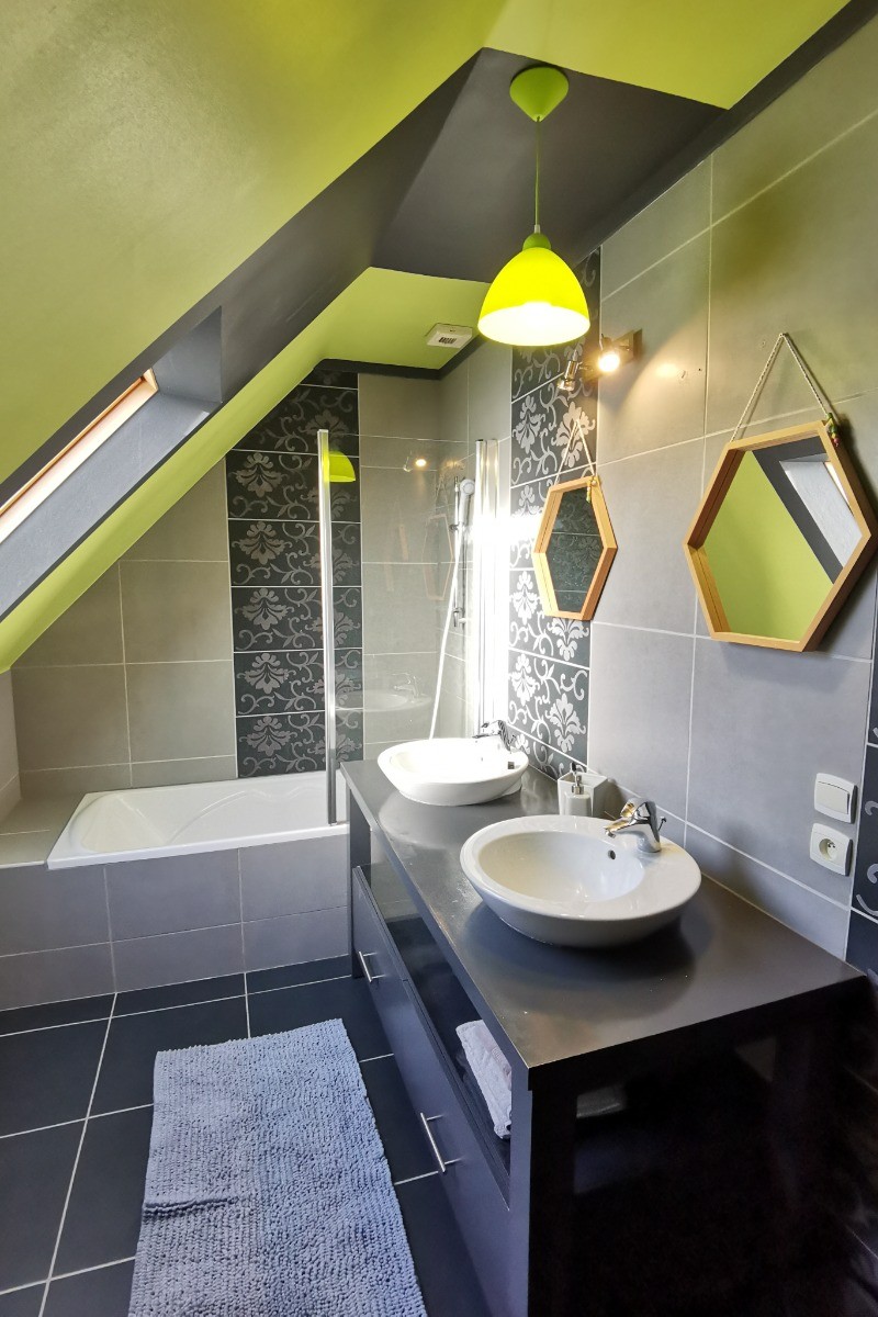 Salle de bain à l'étage