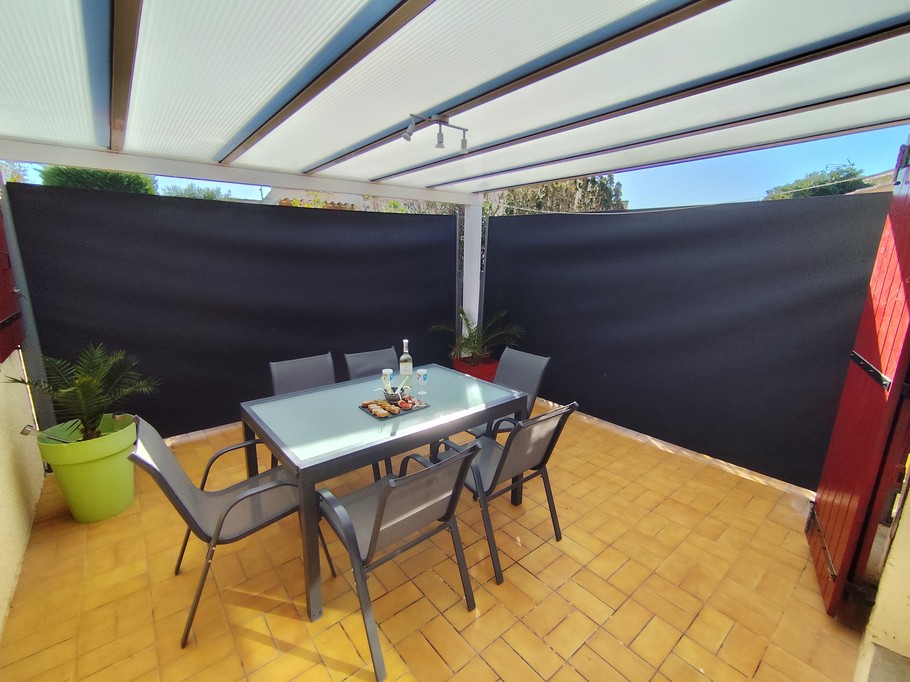Terrasse avec coupes vent