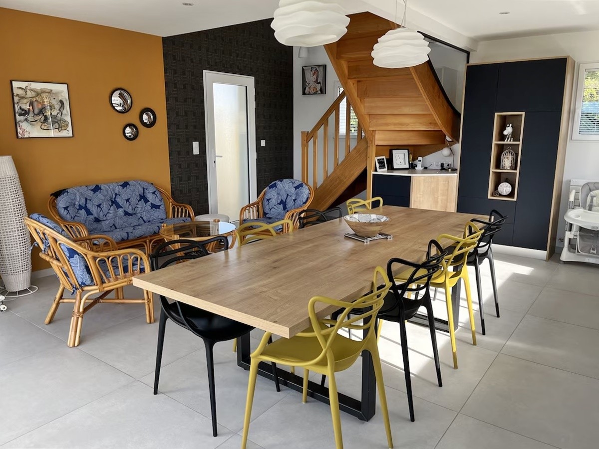 Pièce de vie avec coin détente