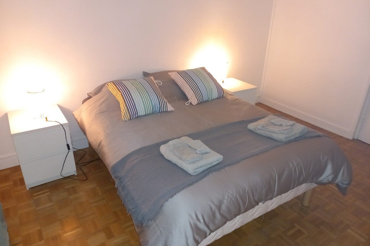 1ère chambre lit deux places