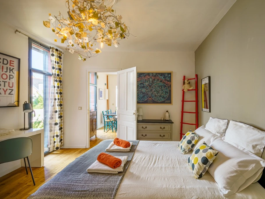 Chambre avec lit 160