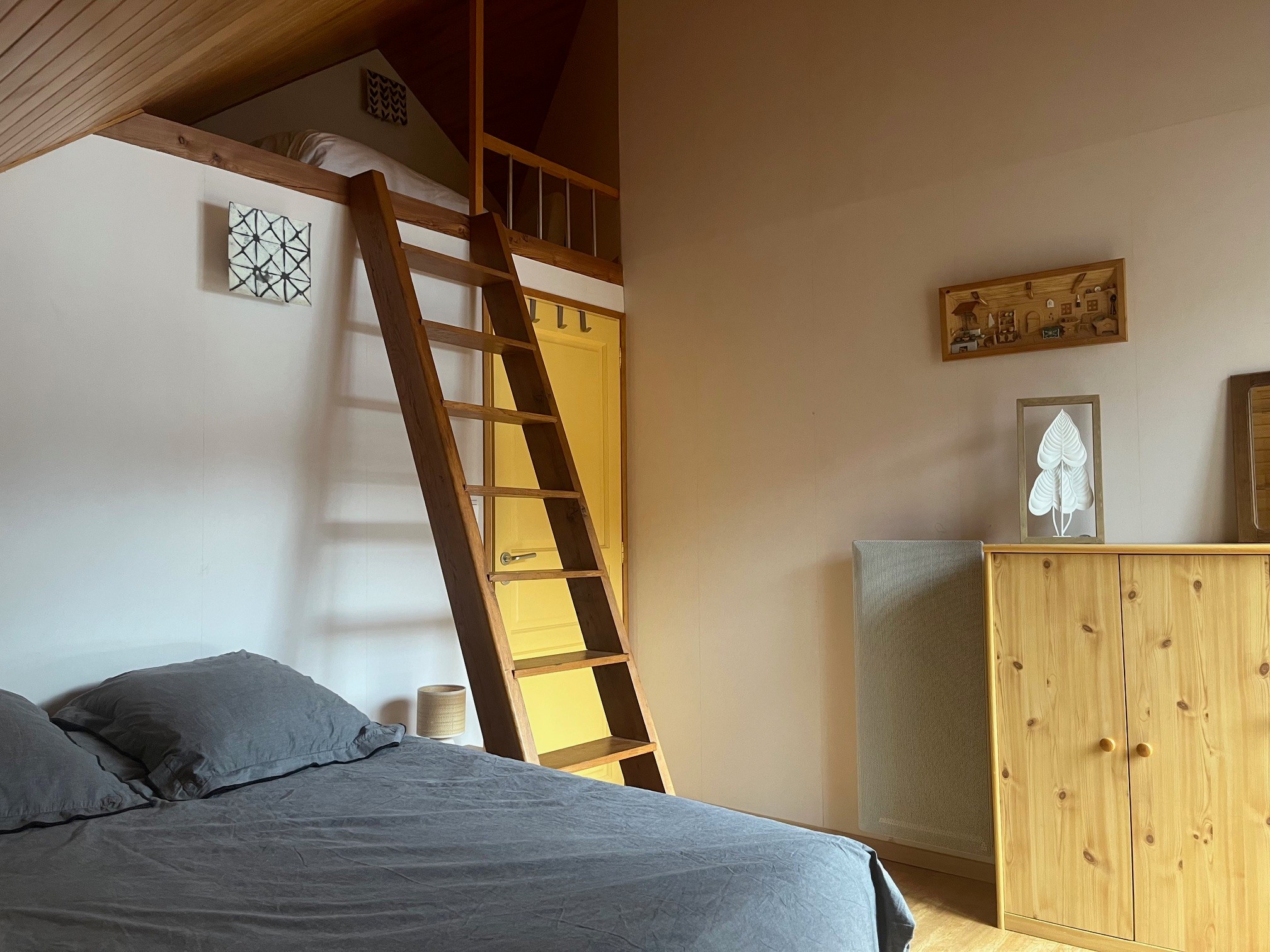 West bedroom 1
