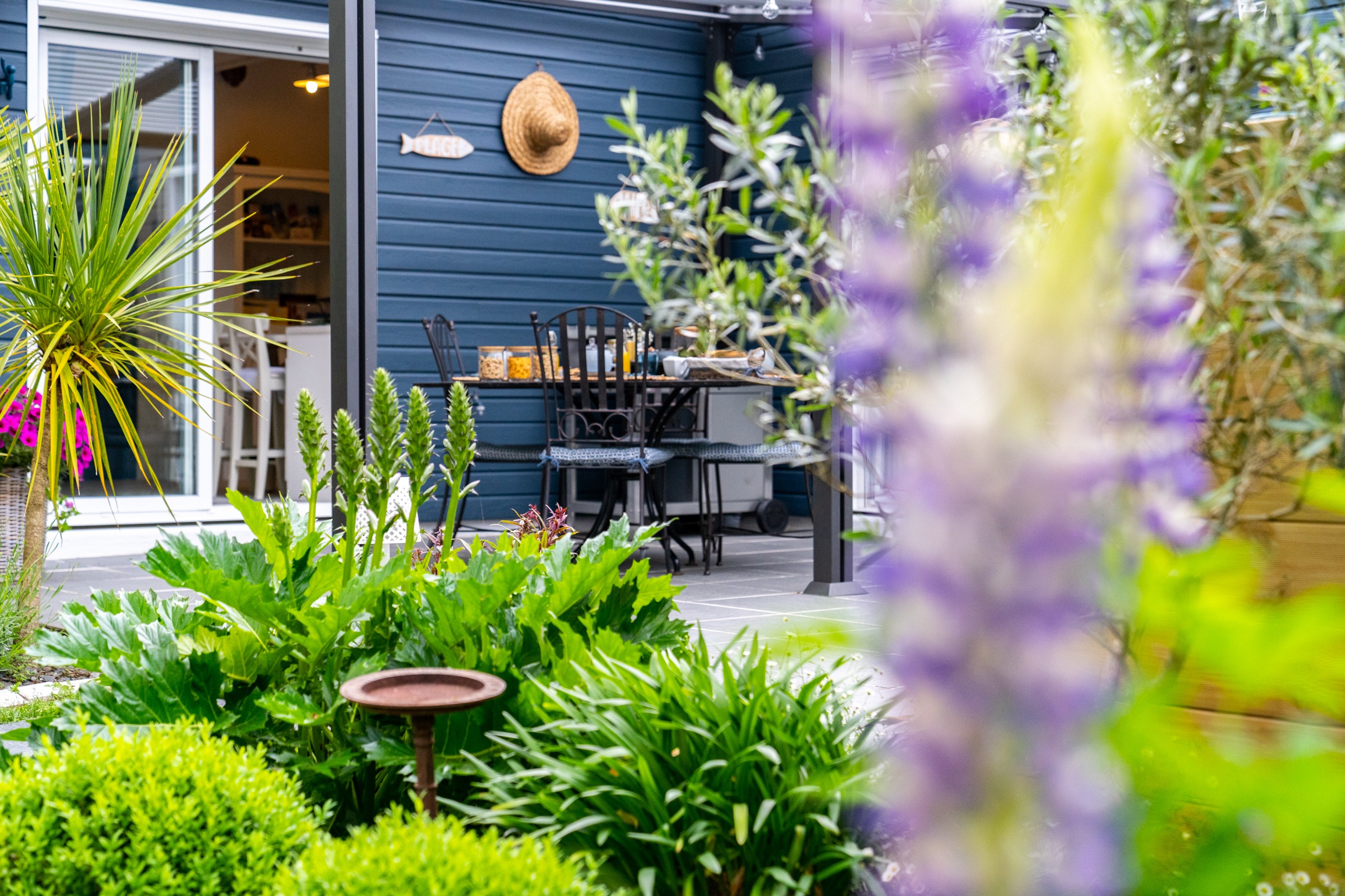 Petit déjeuner sur autre terrasse
