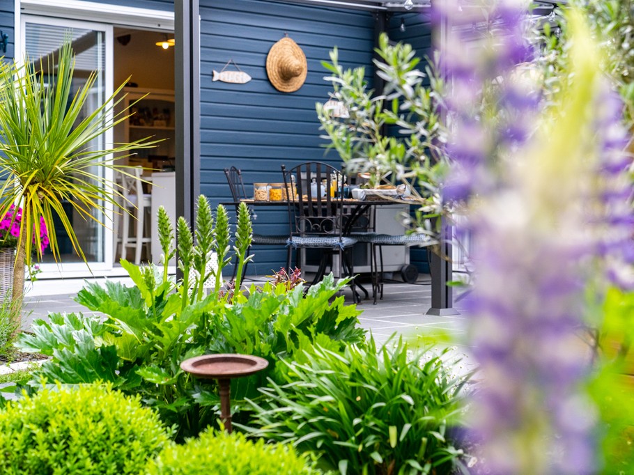 Petit déjeuner sur autre terrasse