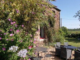 Terrasse Sud fleurie - Coin repas et coin détente
