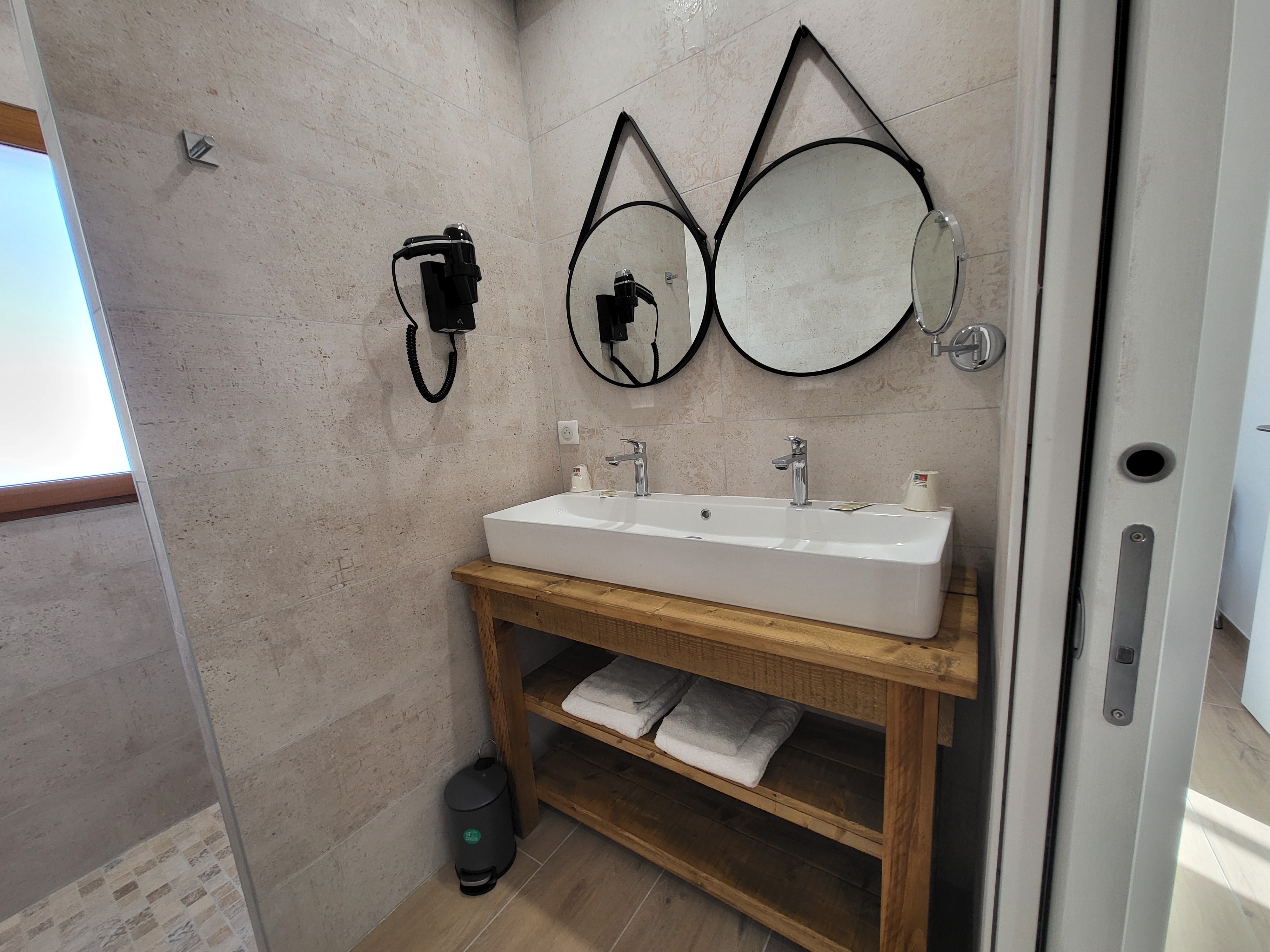 Photo n° 8 de la location