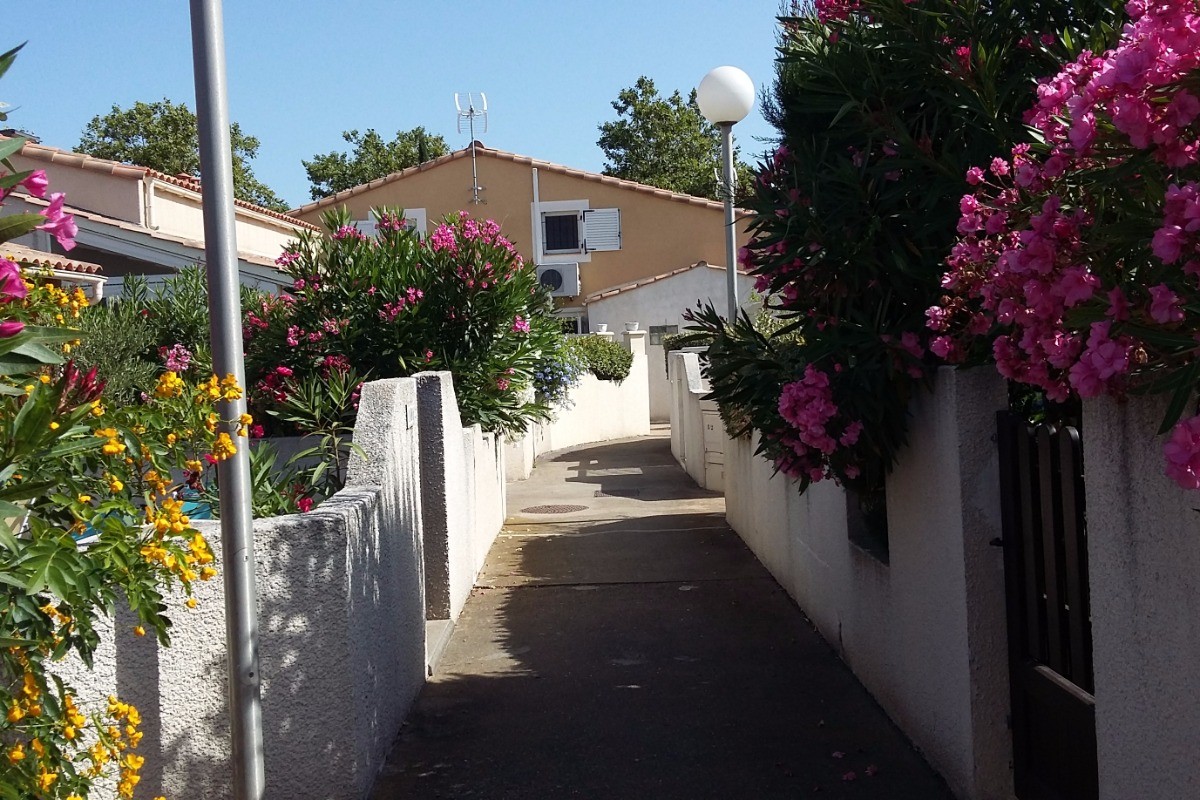 allée de la résidence