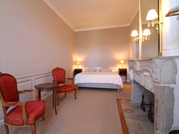 Maison d’Hôtes de Charme du XVIIIᵉ siècle, à Maizières