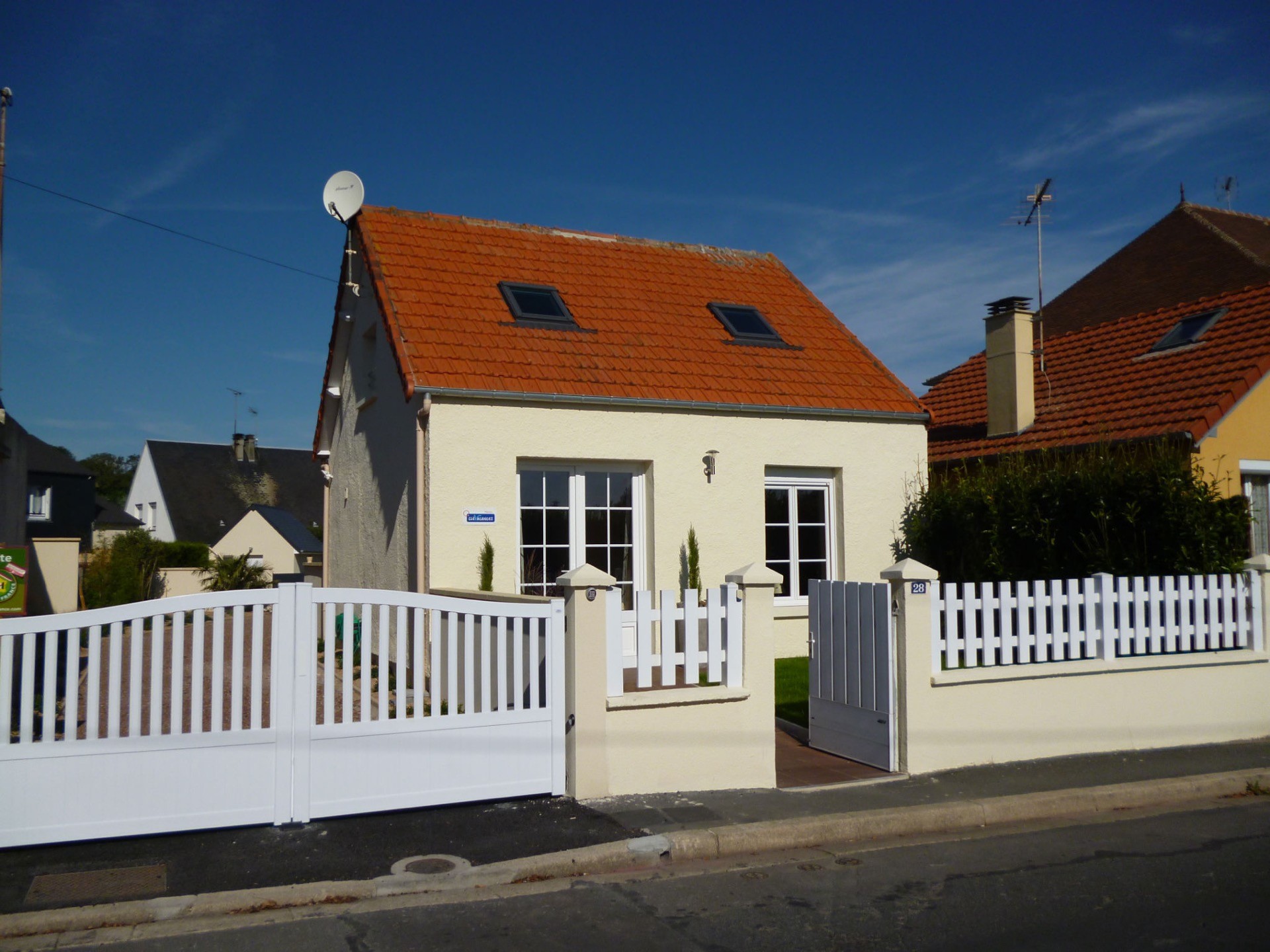 Port en bessin location de vacances La petite maison extérieur