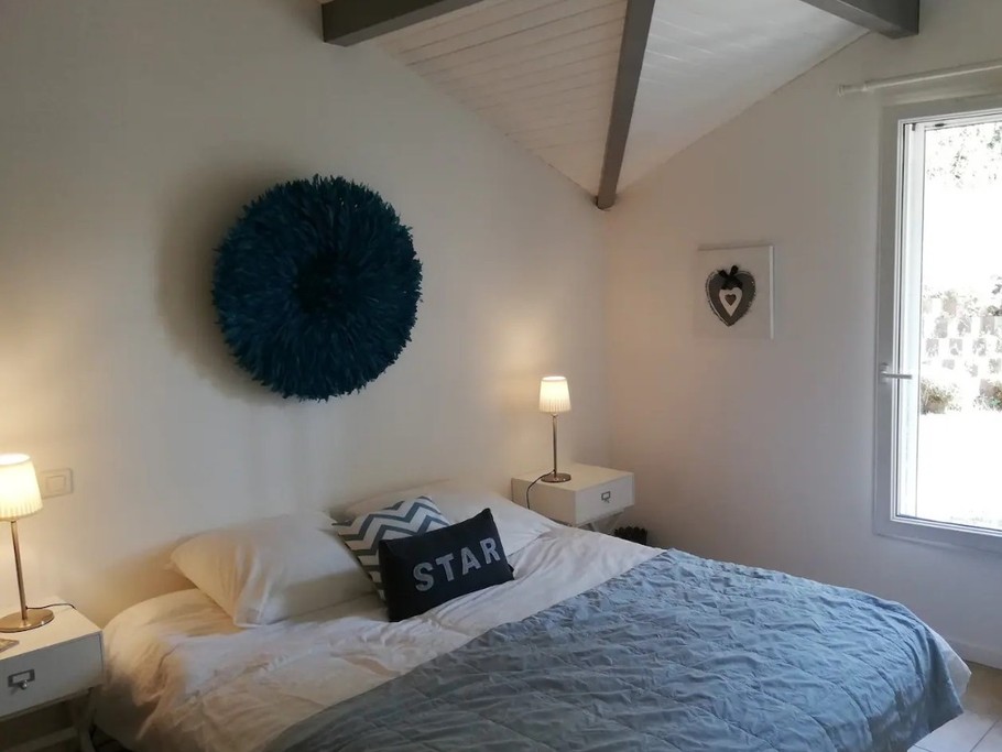 Chambre 1 - Dormir - Détente - Décoration - Bois - Nature - Calme - La Pinède Guesthouse - Gîte - Vielle-Saint-Girons - Landes - Crédit photo : Céline