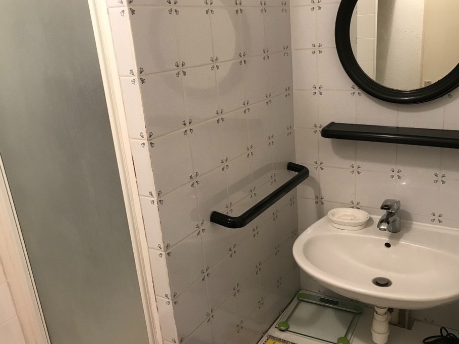 cabine douche et lavabo SALLE D'EAU