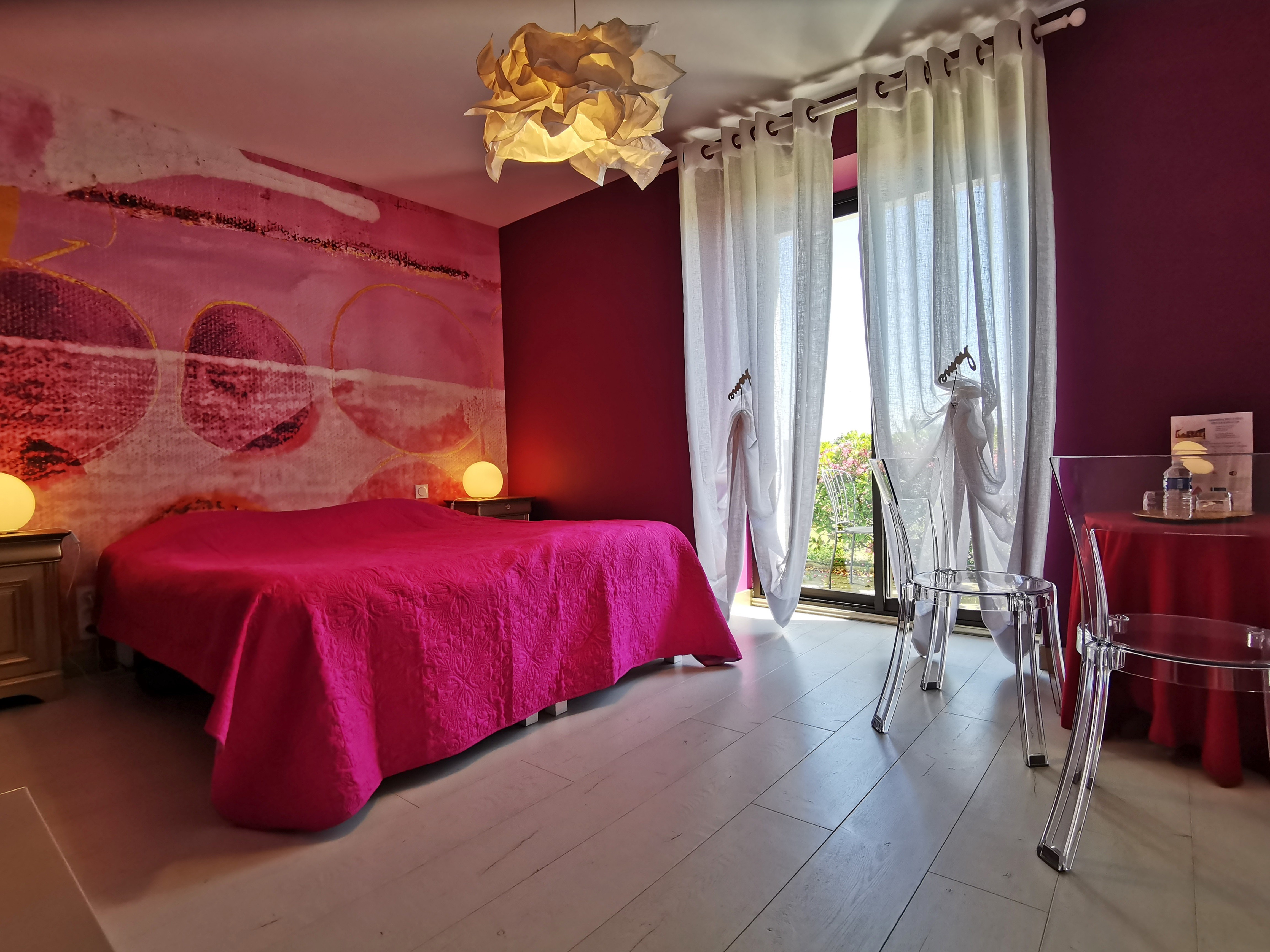 Chambre 2 (Rose Fuschia) Lit électrique 160 x 200