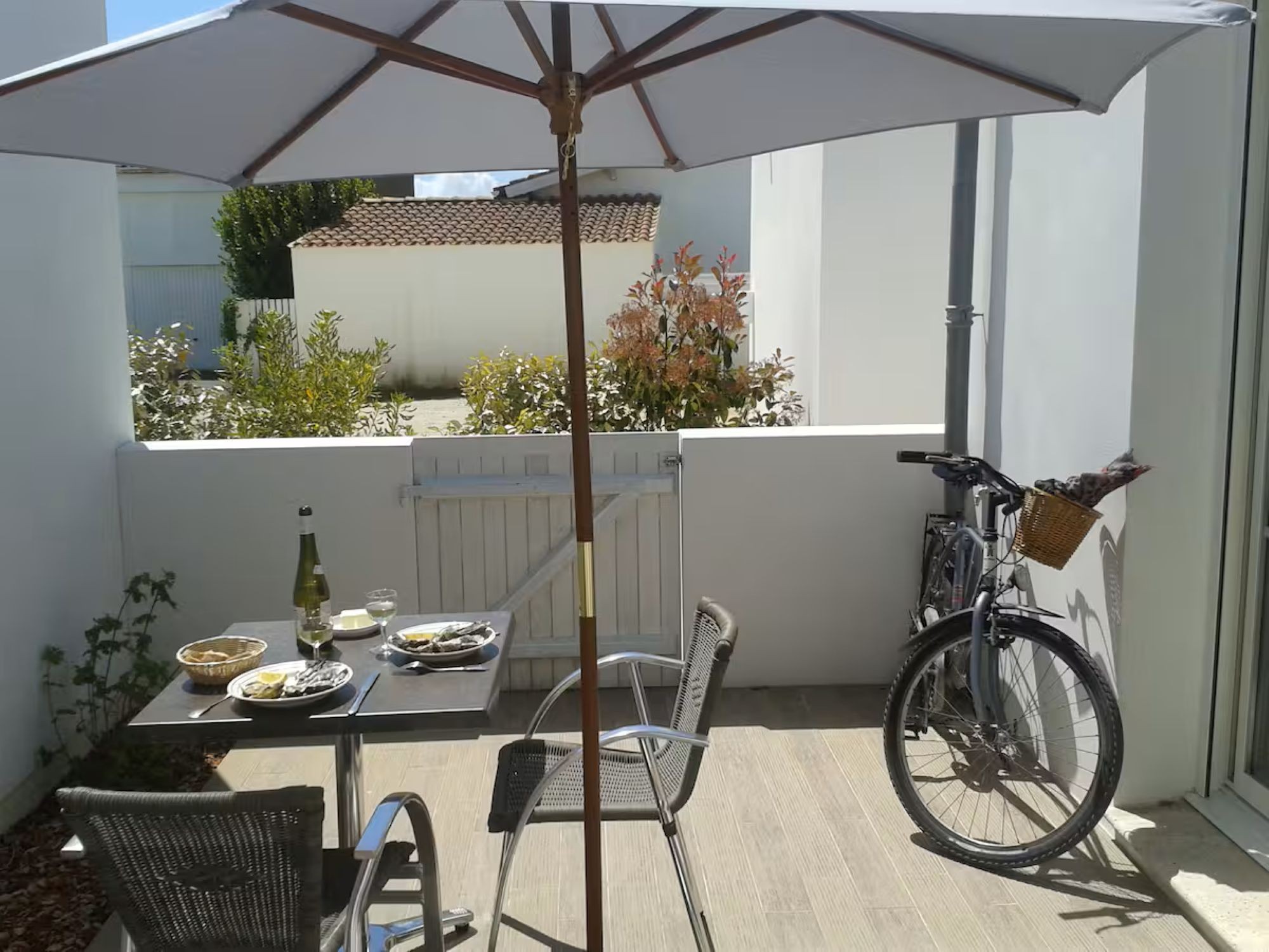 TRIBORD holiday home with private courtyard and car park for 2 people in St Denis d'Oléron, Charente-Maritime