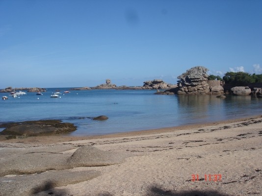 petite plage à proximité immédiate