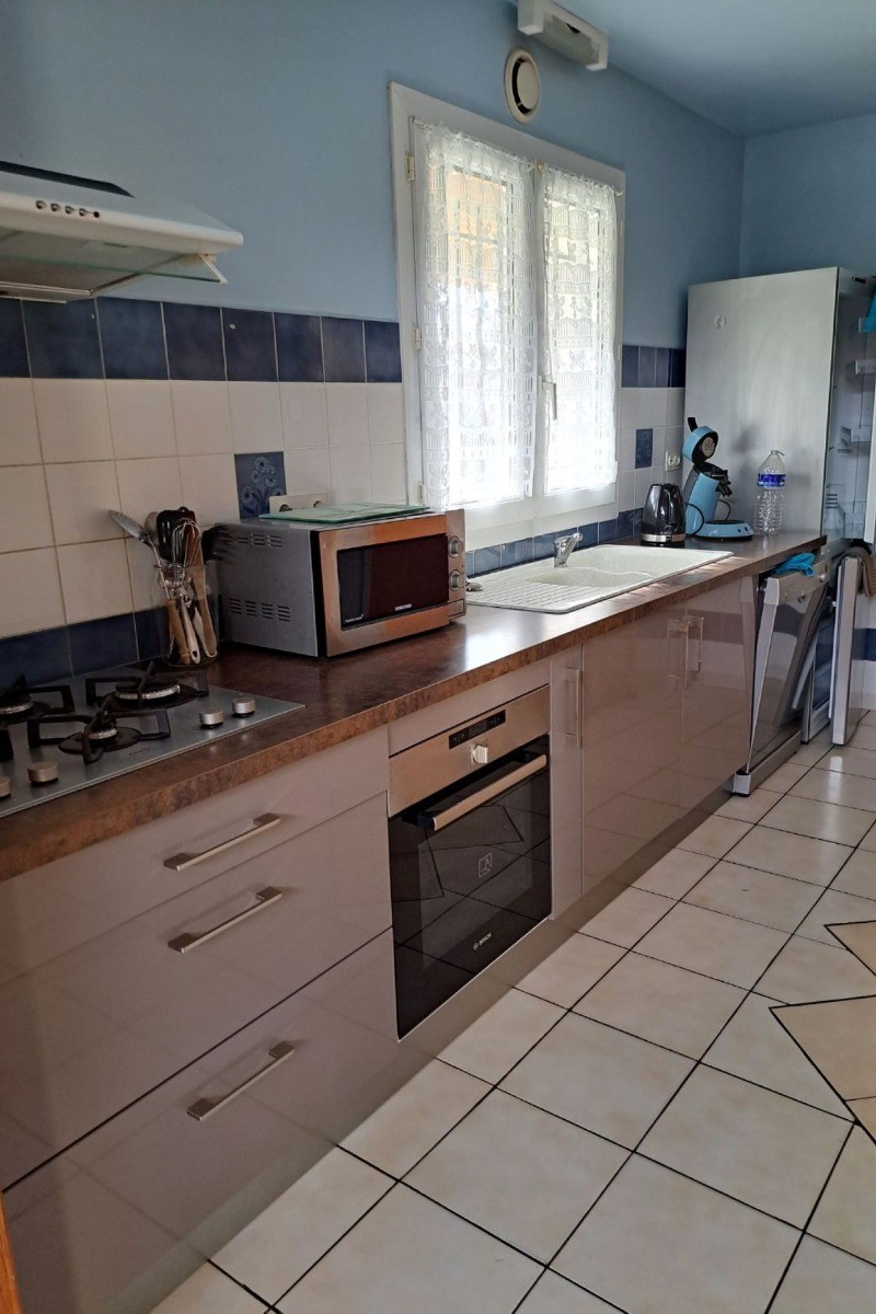 Maison familiale pour 6 personnes, avec jardin clos et garage, proche de la plage à pieds, St Denis d'Oléron, ile d'Oléron, en Charente maritime