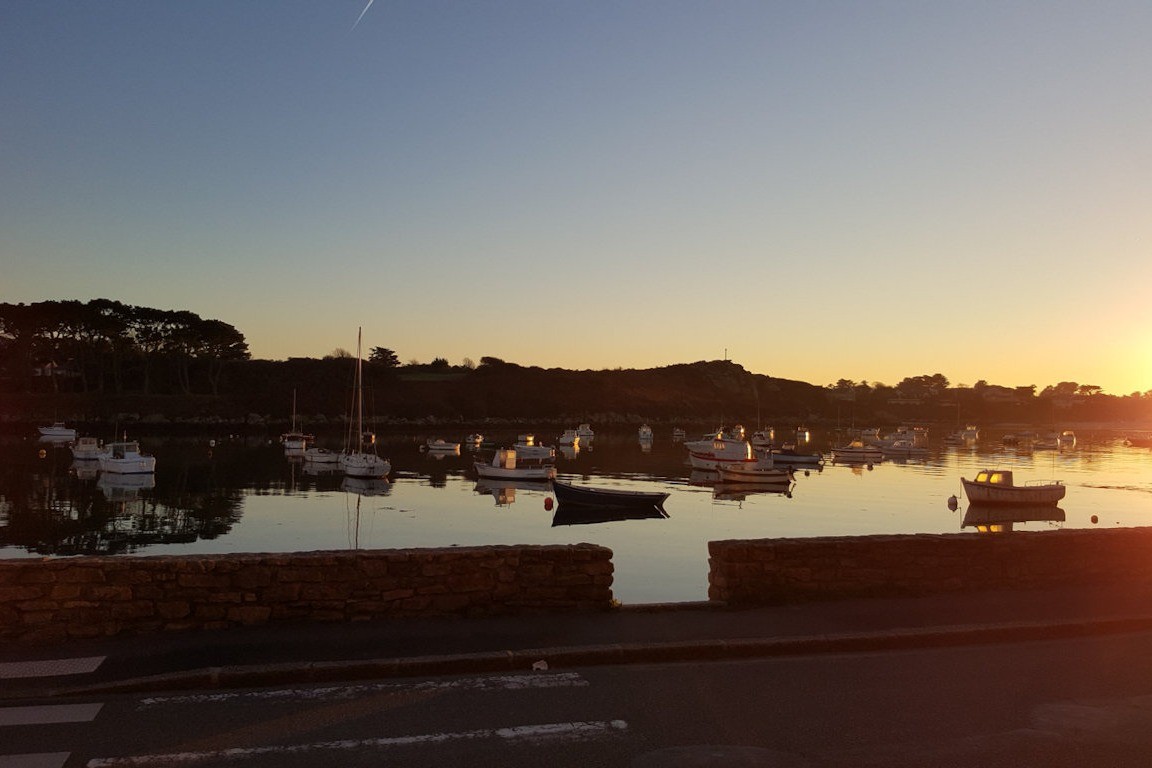 Port de Portsall au coucher du soleil