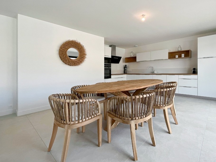 Cuisine ouverte sur le séjour