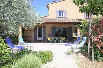 Terrasse avec partie couverte