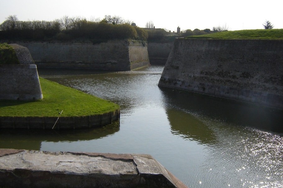 Les remparts de Gravelines.