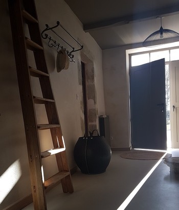 L'entrée de la maison vous accueille