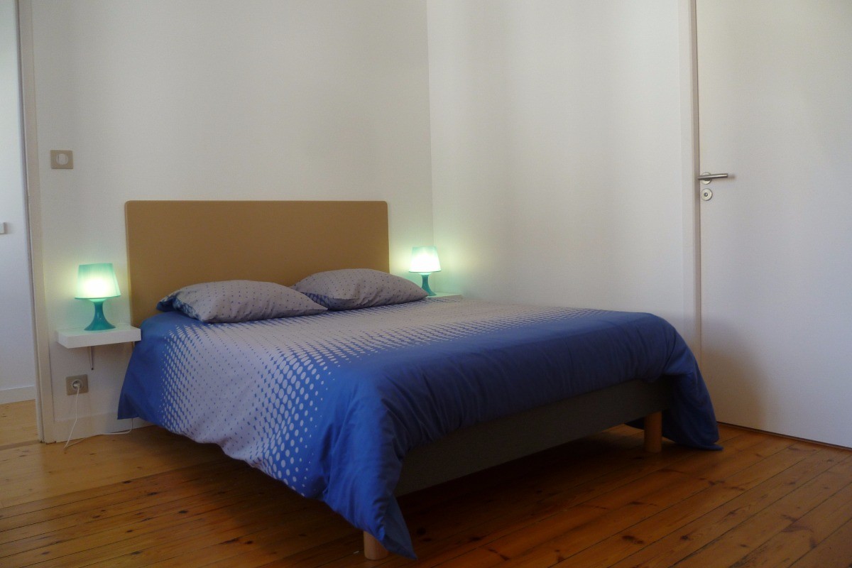 Chambre 3 au 1er étage avec salle d'eau et WC privatifs