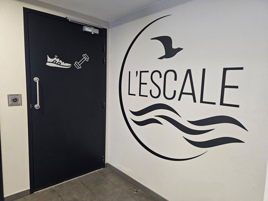 Accès gratuit à une petite salle de sport au rez de chaussée