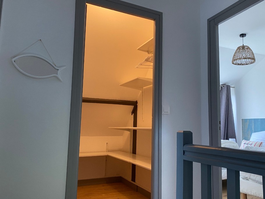 Location Clévacances, MAISON 6 PERSONNES - PERROS-GUIREC - 1 km PLAGE - COTES D'ARMOR - BRETAGNE -ETAGE AVEC SON DRESSING ET CHAMBRE 1  AVEC 2 LITS 190X90