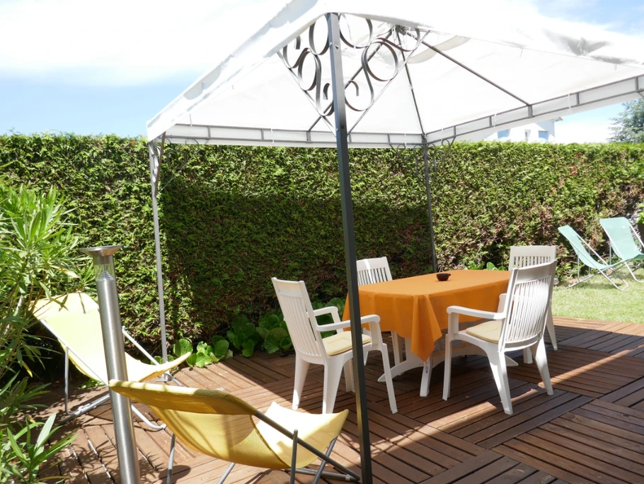 Villa Interlude, Terrasse et jardin clos